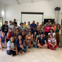 Professores Claudiney e Enock durante aula nos cursos de direitos humanos 